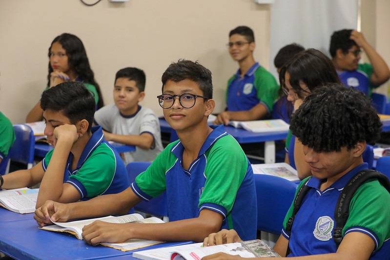 Programa Aula em Casa é Essencial para Manter o Ano Letivo Durante a Seca no Amazonas