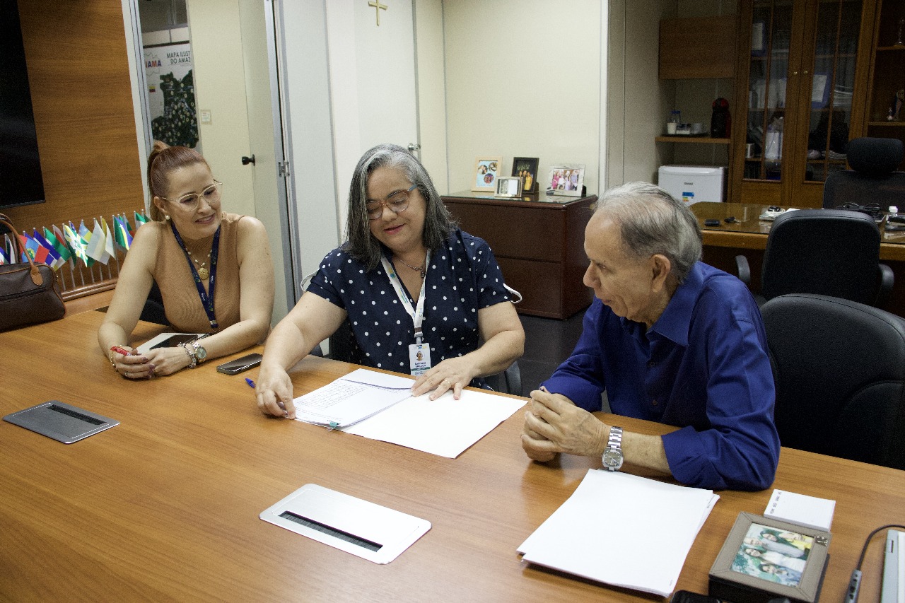 Amazonas firma pacto por resíduos sustentáveis rumo à COP 30