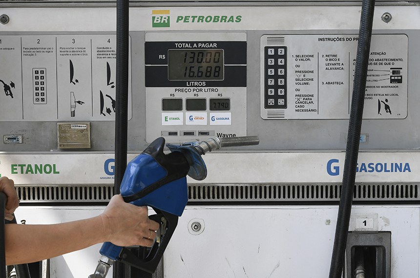 Comissão debate projeto para intervenção nos preços de combustíveis