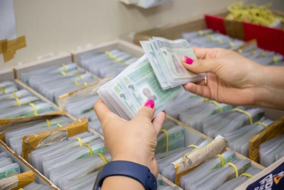 Fachada do Detran Amazonas relacionada ao programa CNH Social Amazonas.